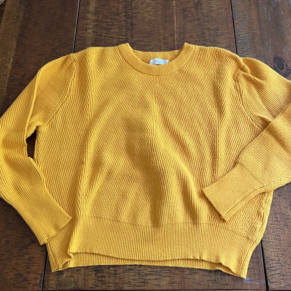 ⚡️MOVING SALE⚡️Elodie knit sweater ⚡️MOVING SALE⚡️